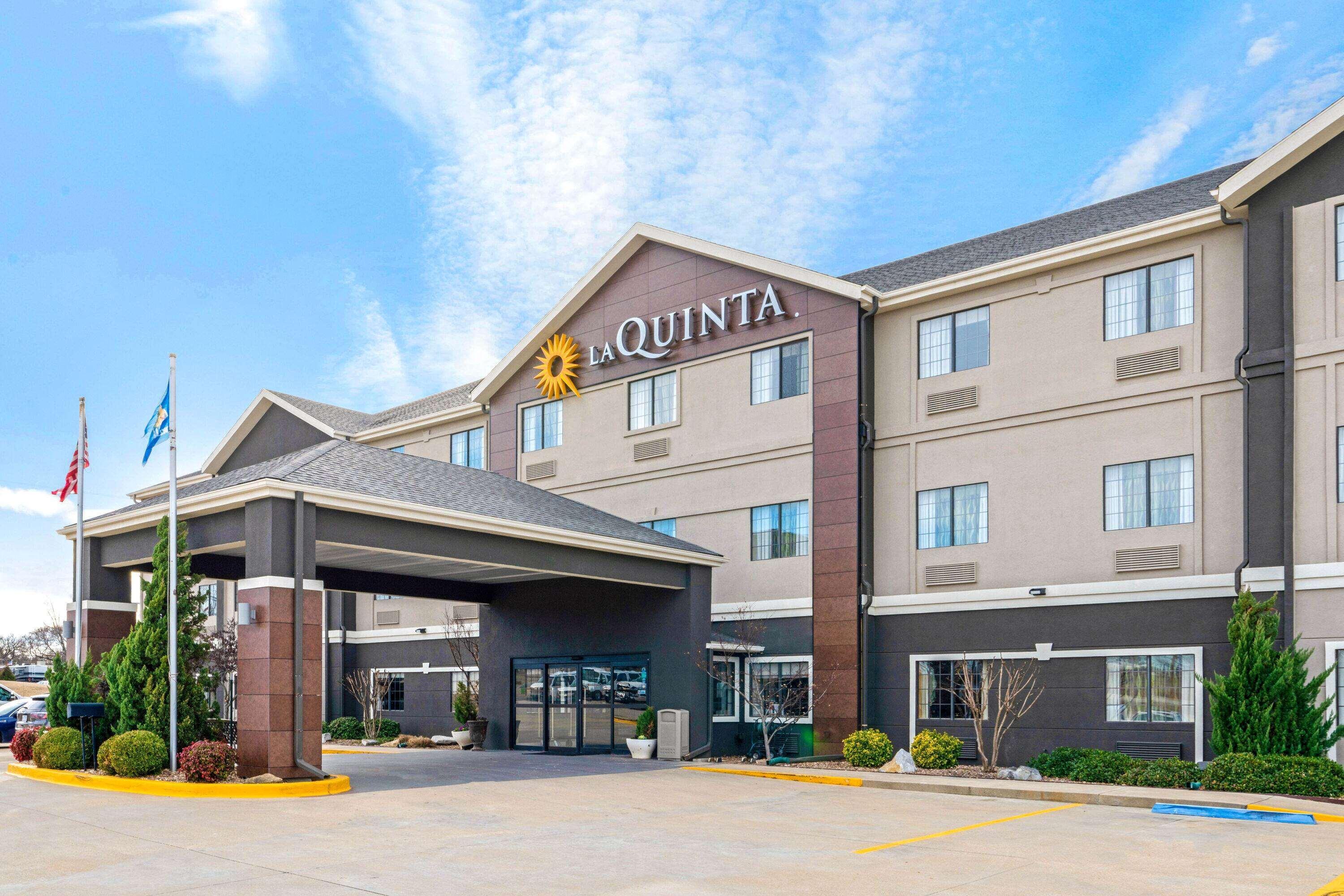 La Quinta By Wyndham Ada Hotell Eksteriør bilde