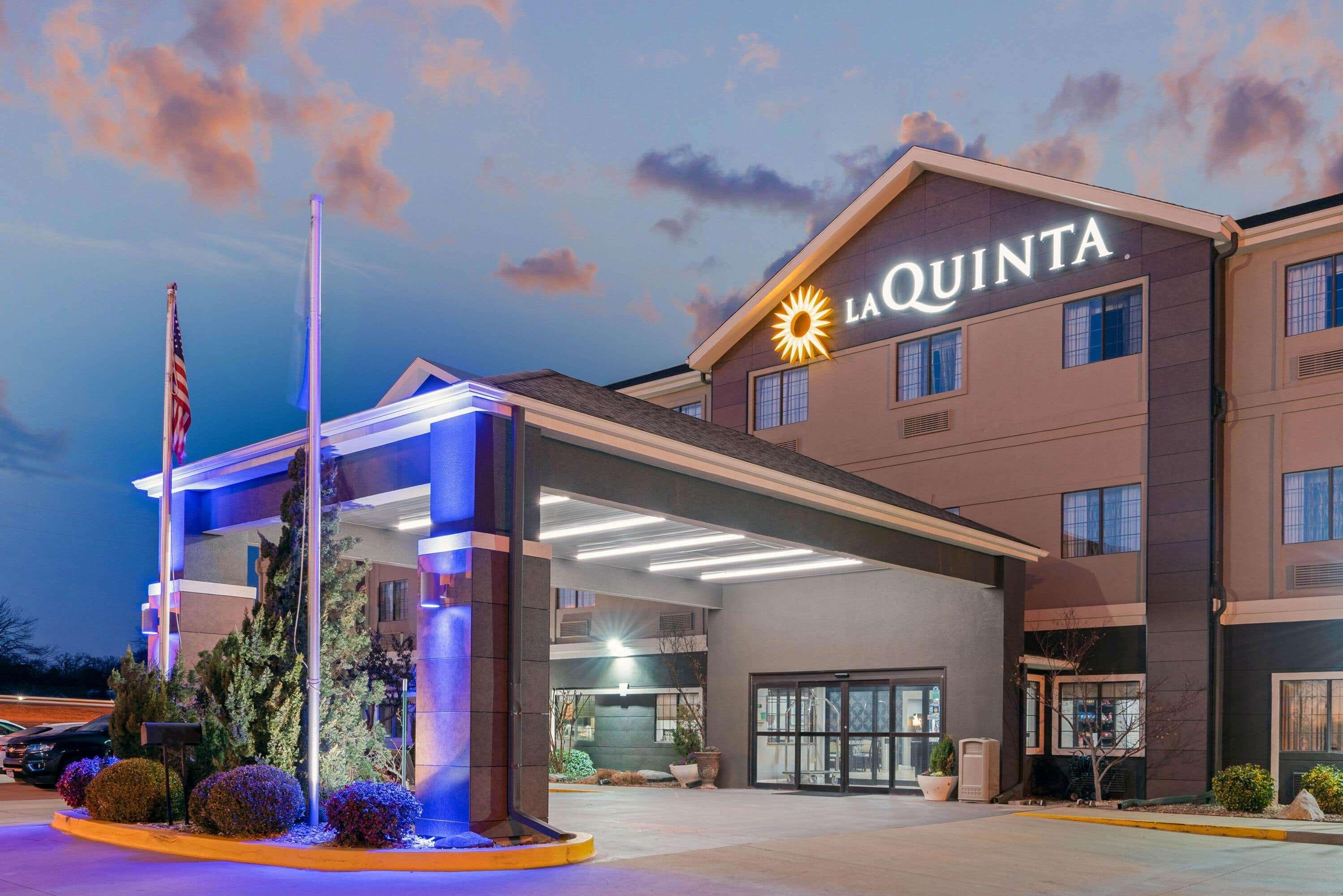 La Quinta By Wyndham Ada Hotell Eksteriør bilde