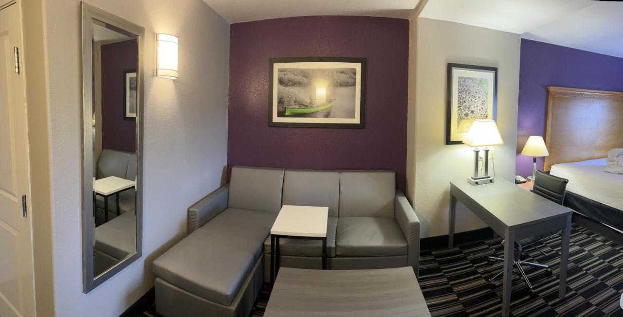 La Quinta By Wyndham Ada Hotell Eksteriør bilde