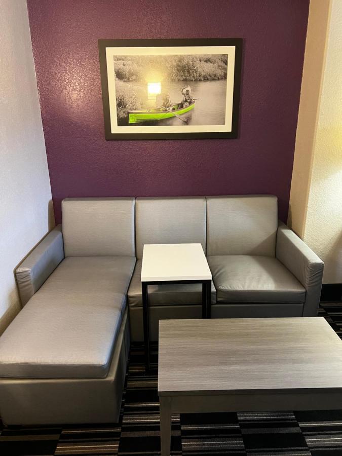 La Quinta By Wyndham Ada Hotell Eksteriør bilde