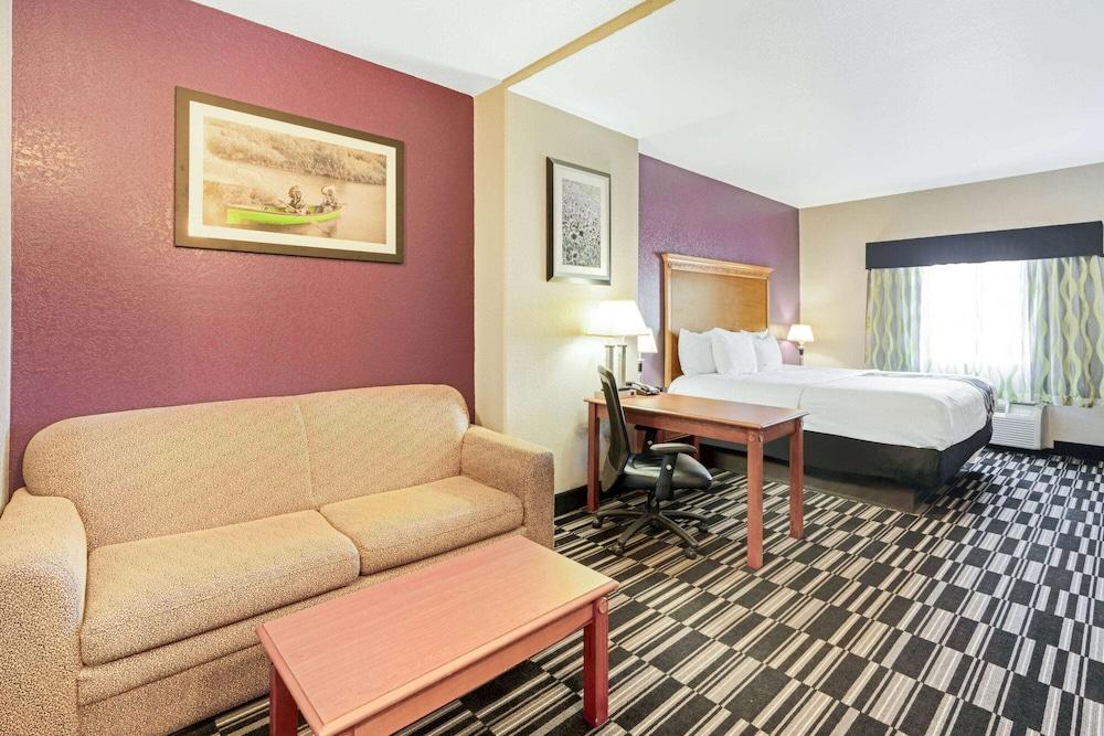 La Quinta By Wyndham Ada Hotell Eksteriør bilde