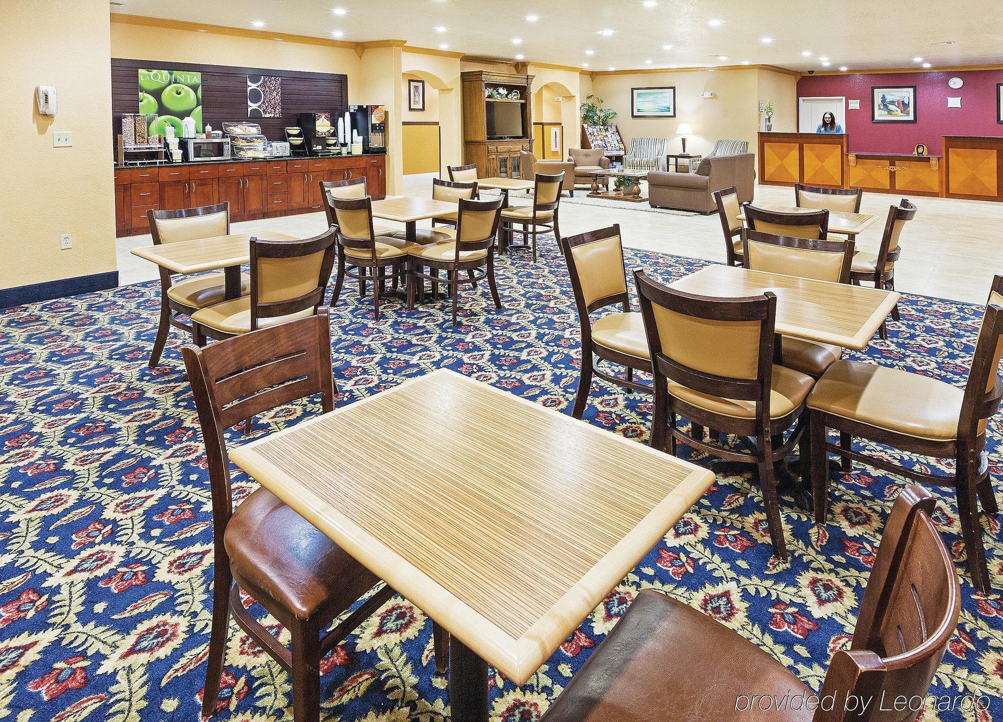 La Quinta By Wyndham Ada Hotell Eksteriør bilde