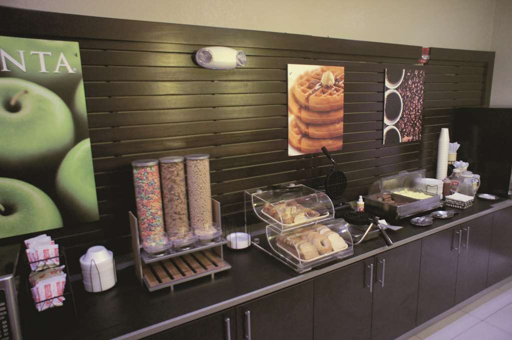La Quinta By Wyndham Ada Hotell Fasiliteter bilde